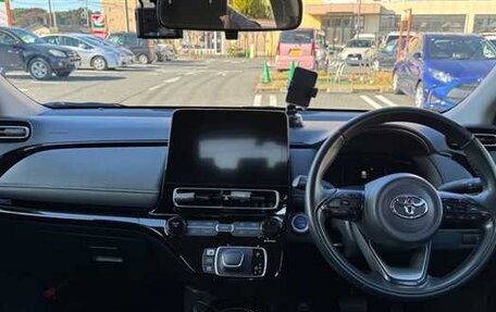 Toyota Aqua, 2022 год, 1 000 000 рублей, 5 фотография