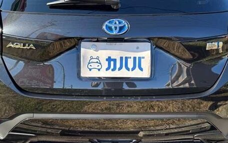 Toyota Aqua, 2022 год, 1 000 000 рублей, 27 фотография