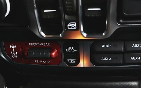 Jeep Wrangler, 2024 год, 6 879 027 рублей, 15 фотография