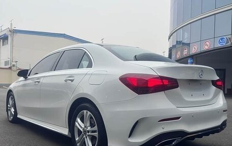 Mercedes-Benz A-Класс, 2024 год, 2 450 000 рублей, 6 фотография