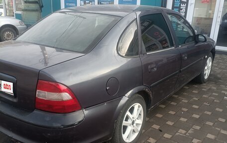 Opel Vectra B рестайлинг, 1996 год, 240 000 рублей, 2 фотография