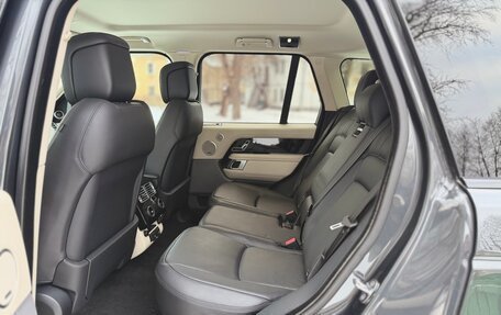 Land Rover Range Rover IV рестайлинг, 2018 год, 6 350 000 рублей, 28 фотография