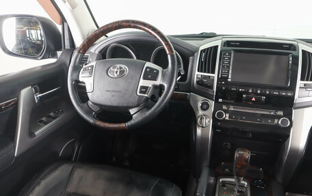 Toyota Land Cruiser 200, 2013 год, 3 639 000 рублей, 13 фотография