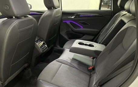 Volkswagen Tiguan, 2025 год, 4 920 000 рублей, 15 фотография