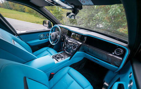 Rolls-Royce Cullinan, 2025 год, 72 000 000 рублей, 5 фотография