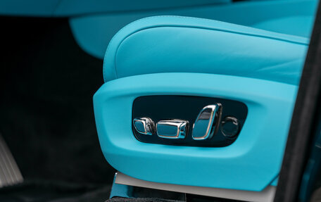 Rolls-Royce Cullinan, 2025 год, 72 000 000 рублей, 17 фотография