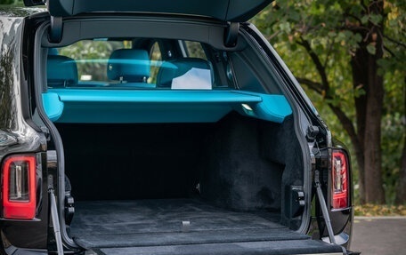 Rolls-Royce Cullinan, 2025 год, 72 000 000 рублей, 18 фотография