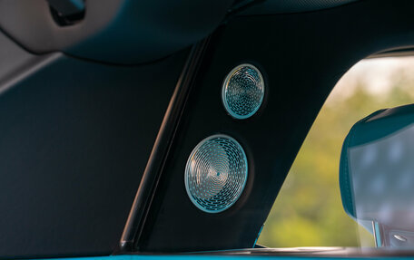 Rolls-Royce Cullinan, 2025 год, 72 000 000 рублей, 32 фотография