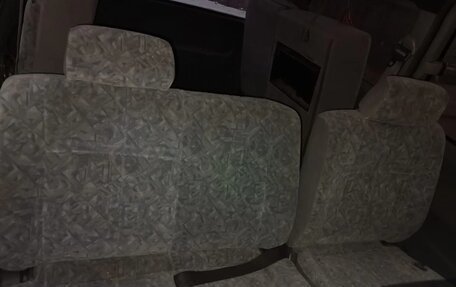 Toyota Estima III рестайлинг -2, 1992 год, 250 000 рублей, 5 фотография