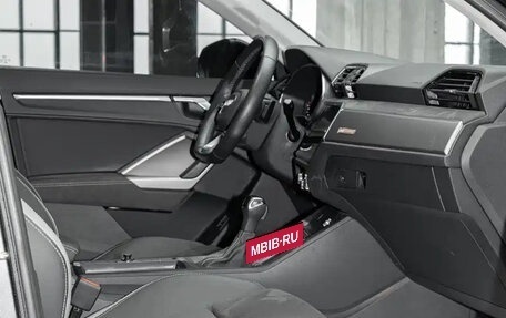 Audi Q3, 2023 год, 2 200 000 рублей, 7 фотография