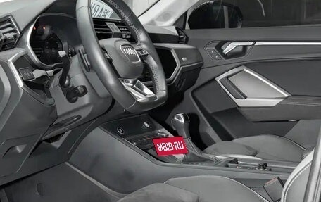 Audi Q3, 2023 год, 2 200 000 рублей, 8 фотография