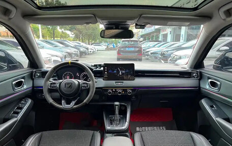Honda Vezel, 2022 год, 1 500 000 рублей, 8 фотография