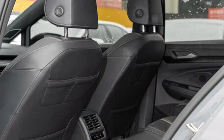 Volkswagen Golf VIII, 2023 год, 1 650 000 рублей, 17 фотография