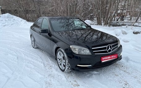 Mercedes-Benz C-Класс, 2011 год, 1 100 000 рублей, 1 фотография