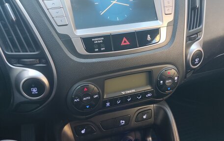 Hyundai ix35 I рестайлинг, 2012 год, 1 000 000 рублей, 14 фотография