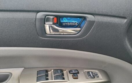 Toyota Prius, 2009 год, 1 050 000 рублей, 12 фотография