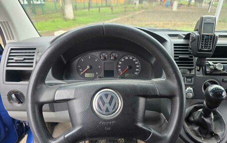 Volkswagen Transporter T5 рестайлинг, 2006 год, 870 000 рублей, 5 фотография