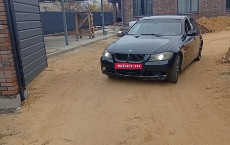 BMW 3 серия, 2006 год, 600 000 рублей, 1 фотография