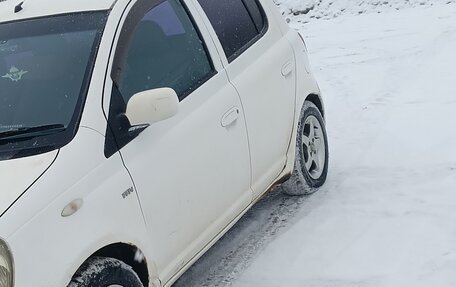 Toyota Vitz, 2000 год, 310 000 рублей, 2 фотография
