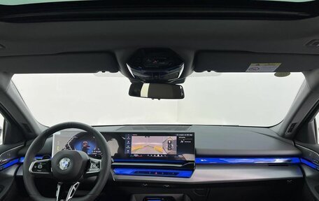 BMW 5 серия, 2025 год, 8 610 000 рублей, 7 фотография