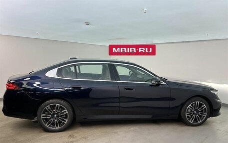 BMW 5 серия, 2025 год, 8 610 000 рублей, 5 фотография