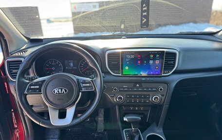 KIA Sportage IV рестайлинг, 2020 год, 2 600 000 рублей, 21 фотография