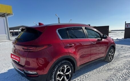 KIA Sportage IV рестайлинг, 2020 год, 2 600 000 рублей, 10 фотография