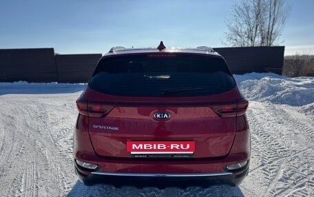 KIA Sportage IV рестайлинг, 2020 год, 2 600 000 рублей, 13 фотография