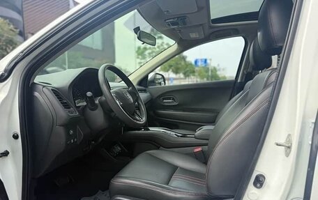 Honda Vezel, 2022 год, 1 645 000 рублей, 8 фотография