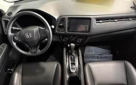 Honda Vezel, 2022 год, 1 645 000 рублей, 9 фотография