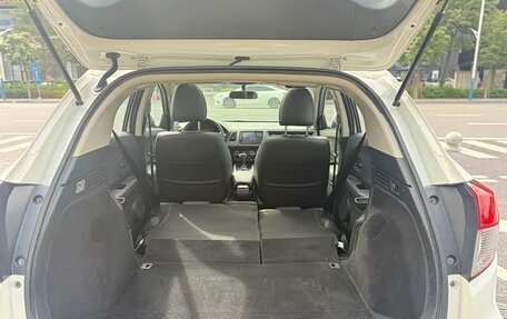 Honda Vezel, 2022 год, 1 645 000 рублей, 15 фотография