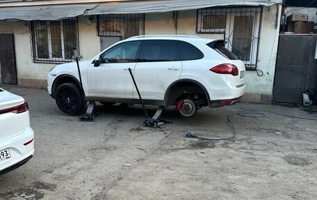 Porsche Cayenne III, 2010 год, 2 200 000 рублей, 4 фотография