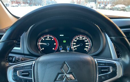 Mitsubishi L200 IV рестайлинг, 2021 год, 2 700 000 рублей, 29 фотография