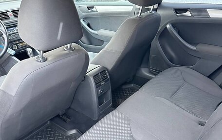 Volkswagen Jetta VI, 2012 год, 935 000 рублей, 4 фотография