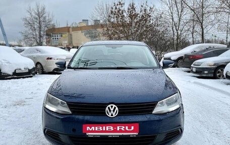 Volkswagen Jetta VI, 2012 год, 935 000 рублей, 2 фотография