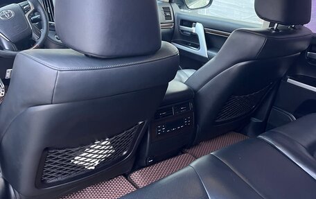 Toyota Land Cruiser 200, 2016 год, 4 500 000 рублей, 8 фотография