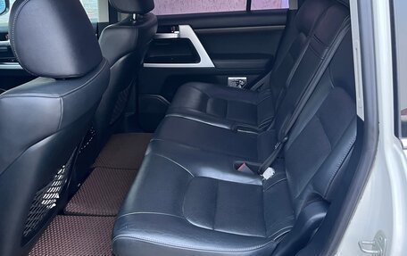 Toyota Land Cruiser 200, 2016 год, 4 500 000 рублей, 10 фотография