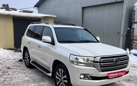 Toyota Land Cruiser 200, 2016 год, 4 500 000 рублей, 3 фотография