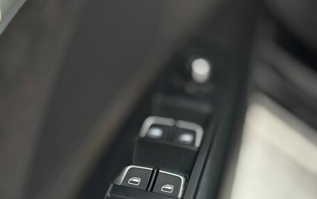 Audi A8, 2016 год, 1 999 999 рублей, 21 фотография