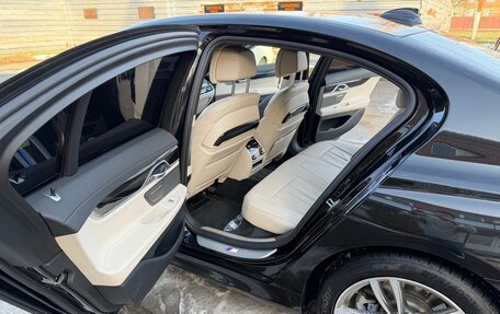 BMW 7 серия, 2017 год, 3 250 000 рублей, 17 фотография