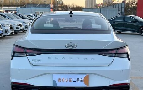 Hyundai Elantra, 2022 год, 1 850 000 рублей, 4 фотография