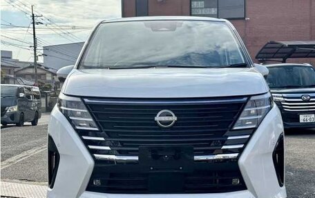 Nissan Serena, 2024 год, 1 400 000 рублей, 2 фотография