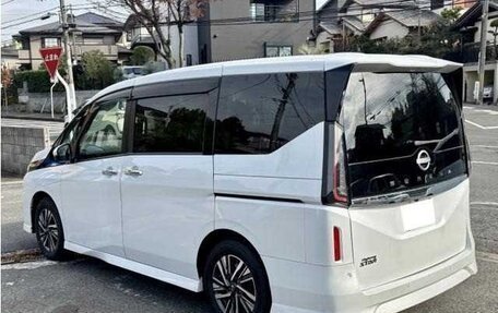 Nissan Serena, 2024 год, 1 400 000 рублей, 4 фотография