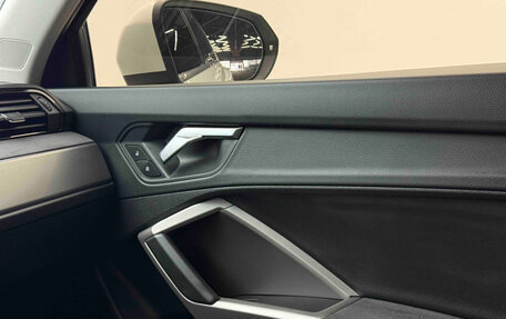 Audi Q3, 2023 год, 2 630 000 рублей, 10 фотография