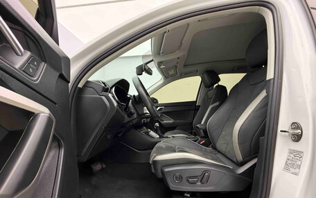 Audi Q3, 2023 год, 2 630 000 рублей, 18 фотография