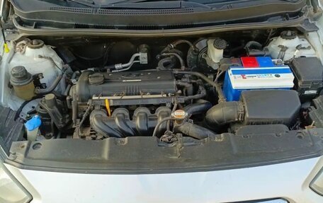 Hyundai Solaris II рестайлинг, 2012 год, 780 000 рублей, 9 фотография