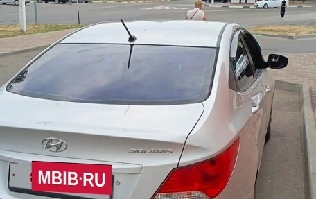 Hyundai Solaris II рестайлинг, 2012 год, 780 000 рублей, 3 фотография