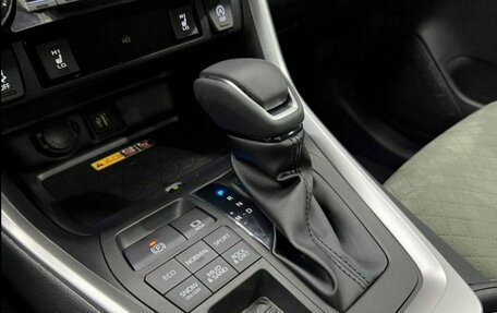 Toyota RAV4, 2025 год, 3 999 000 рублей, 13 фотография