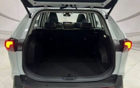 Toyota RAV4, 2025 год, 3 999 000 рублей, 16 фотография