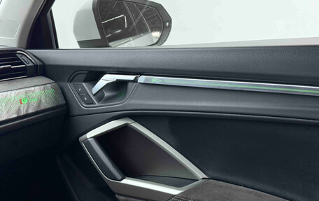 Audi Q3, 2021 год, 2 490 000 рублей, 18 фотография